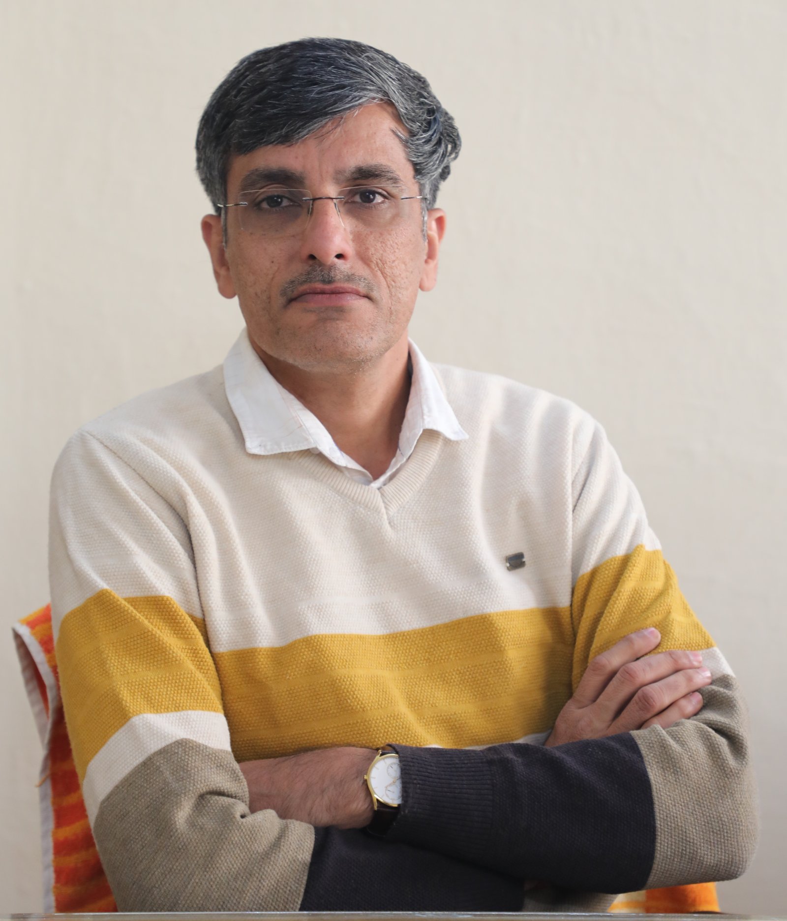 Dr. Mukesh Nitharwal